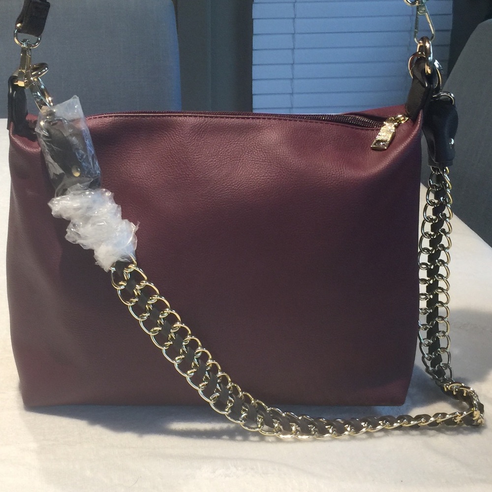 New Andrew Marc Burgundy Crossbody Shoulder Bag - Picture 5 of 12